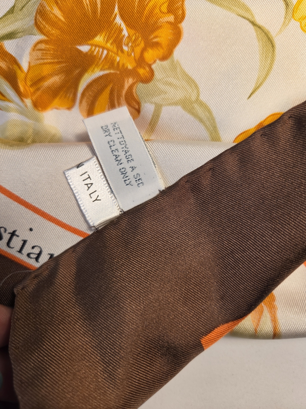 Christian Dior Scarf 100% Silk Beautiful Floral Square Scarf with Brown Border - Picture 4 of 10
